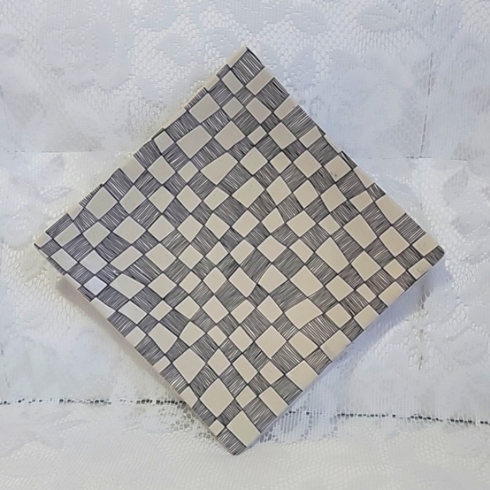Square Plate Tabletops Lifestyle Taurus